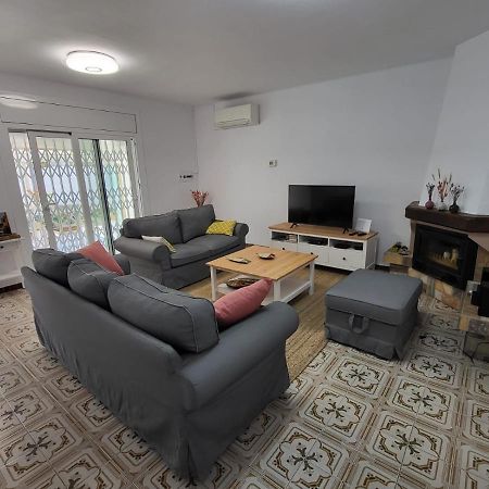 Torredembarra Cosy, Well Equipped House, 5 Min. From The Beach Exterior photo